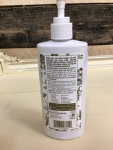 Load image into Gallery viewer, Calm skin chamomile cleanser