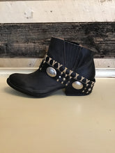 Load image into Gallery viewer, CORRAL CIRCLE G Black harness ankle boot
